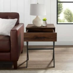 Best Pirce 😀 Nia Rustic Modern 1 Drawer X Leg Side Table - Saracina Home Rustic Oak 🛒 -End And Side Tables shop unnamed file 3564